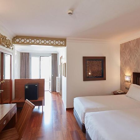 Sercotel Hotel President Figueres  Exterior photo
